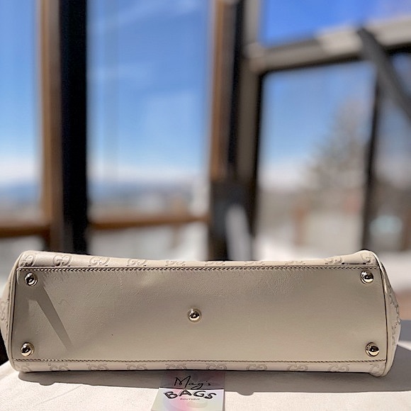 Gucci: Bardot Guccissima Jackie O Piston Lock Shoulder Bag (Ivory) - Picture 11 of 17